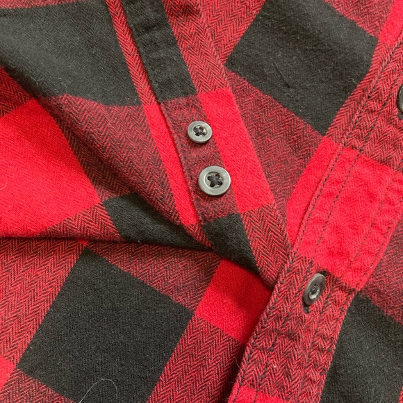 Faded Glory Red and Black Checkered Oversized Shirt - Picture 6 of 6